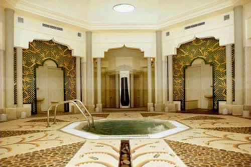 Турецкая баня хаммам славится наличием бассейна
