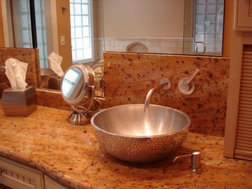 Подвесные раковины для ванной: особенности установки