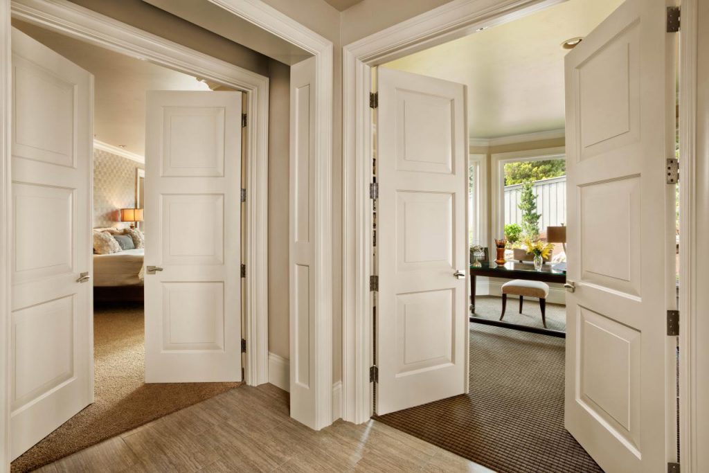 Какие выбирать классические двустворчатые двери?