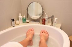 Баня и уход за кожей после педикюра: секреты здоровой и ухоженной кожи
