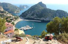 Отдых в Крыму: как собрать чемодан, выбрать пляж и не пропустить главное