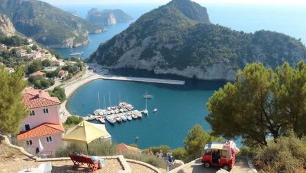 Отдых в Крыму: как собрать чемодан, выбрать пляж и не пропустить главное