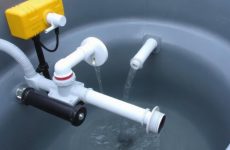 Оборудование для автоматического слива воды из бака: что выбрать и как сделать надежную систему
