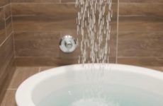 Как правильно организовать отвод воды из парной: практическое руководство для владельца бани