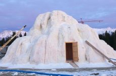 Соляная гора в сауне: конструкция, материалы и практическая реализация